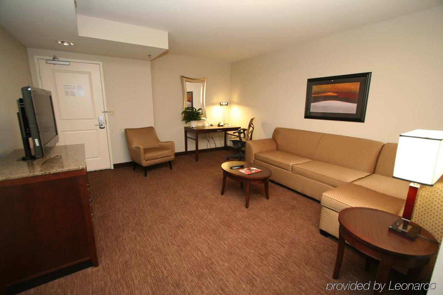 Hilton Garden Inn Toledo / Perrysburg Room photo